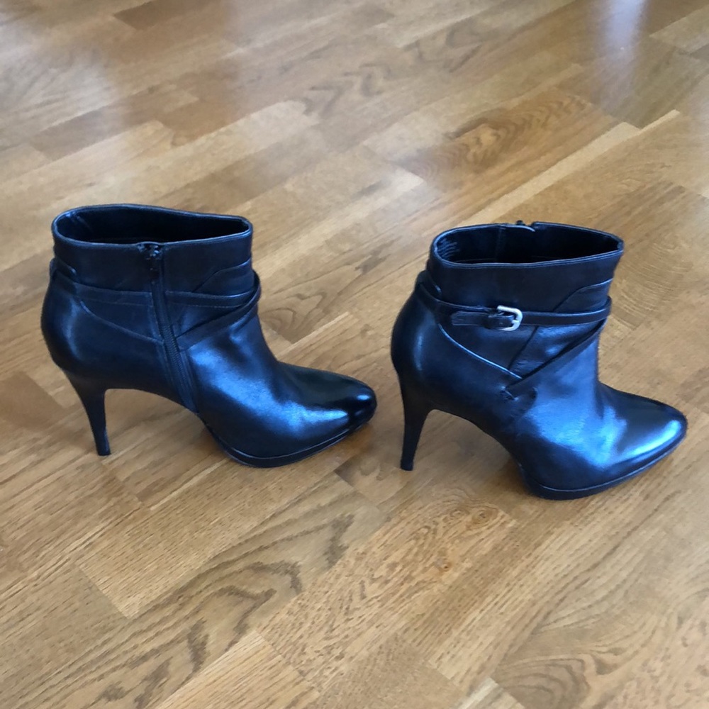 GUC Nine West 4.5” Stiletto Booties Size 10 - Picture 2 of 7